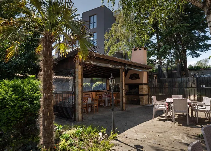 La Casa Гостевой дом 3*