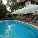 Casa de hóspedes La Casa 3*