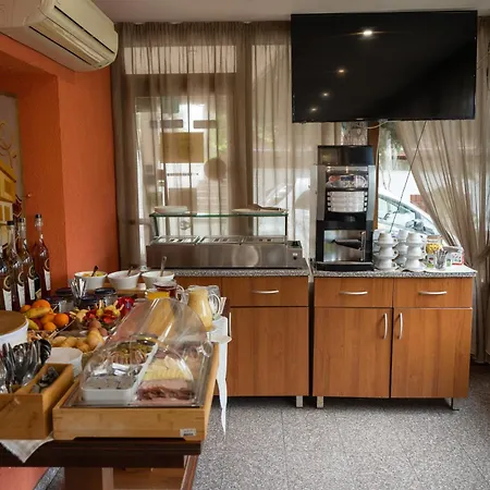 Πανσιόν La Casa